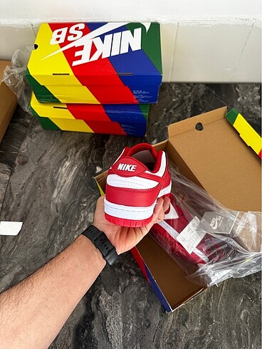 40 Beden kırmızı Renk Nike Dunk Low
