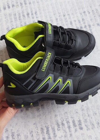 35 Beden siyah Renk Erkek çocuk spor ayakkabi