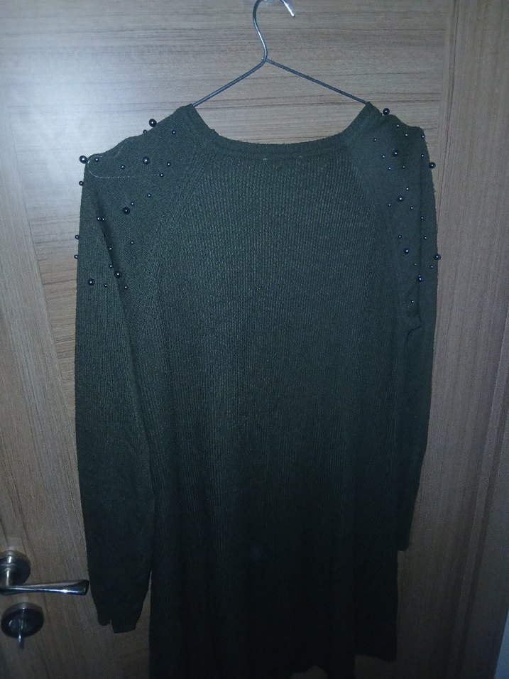 Boncuk Detaylı Gri Kadın Örgü Kazak - Görsel 4