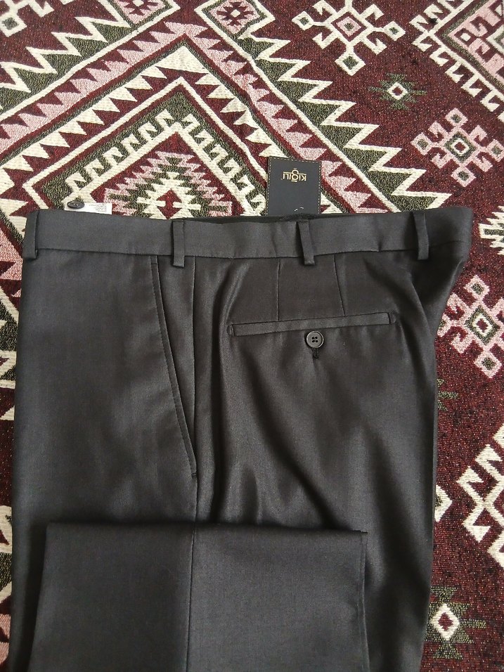 Siyah Erkek Kemerli Regular Fit Kumaş Pantolon - Görsel 2