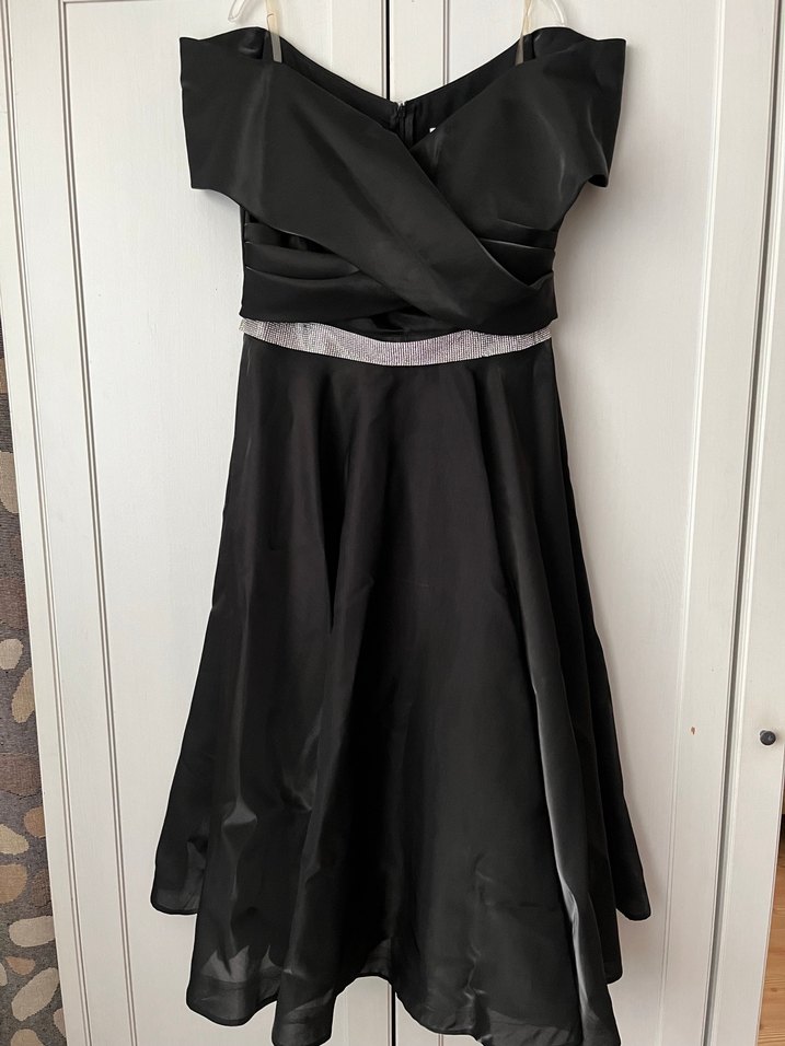 Uzun Drapeli Siyah Gotik Straplez Elbise - Görsel 2