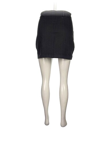 34 Beden H&M Mini Etek %70 İndirimli.