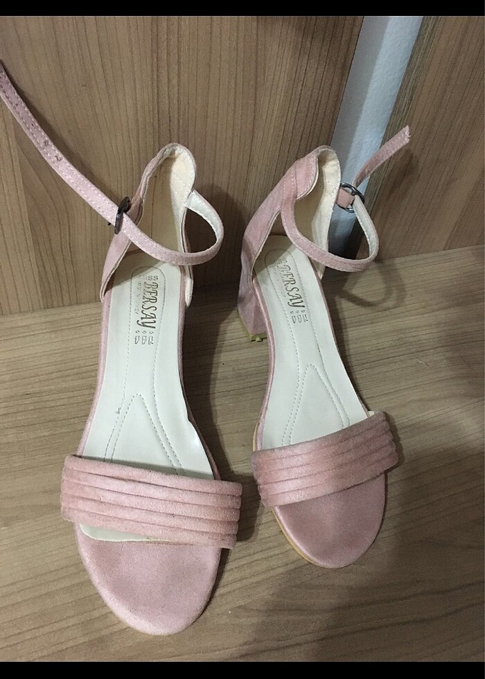 Topuklu ayakkabı - Görsel 2