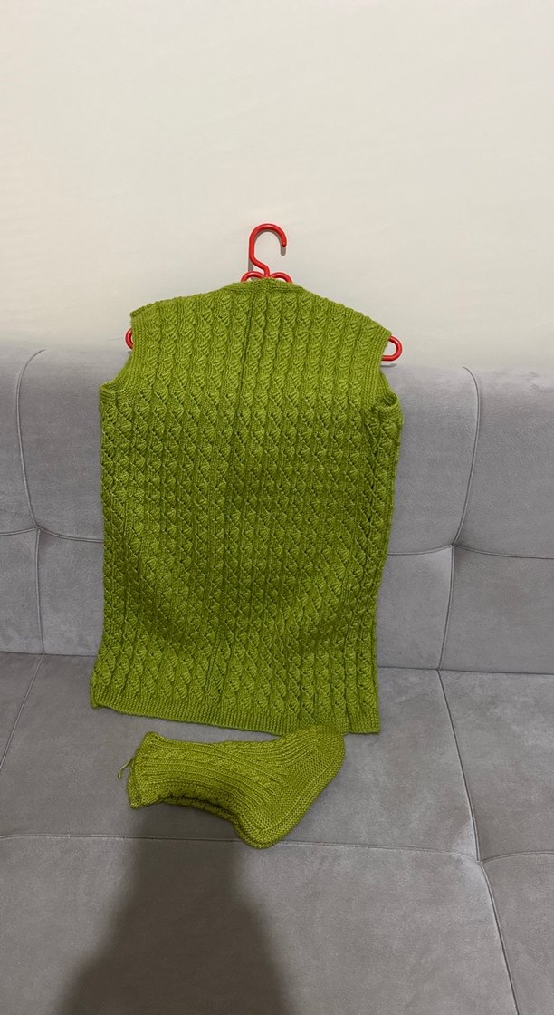 Kadın yelek ve patik - Görsel 3