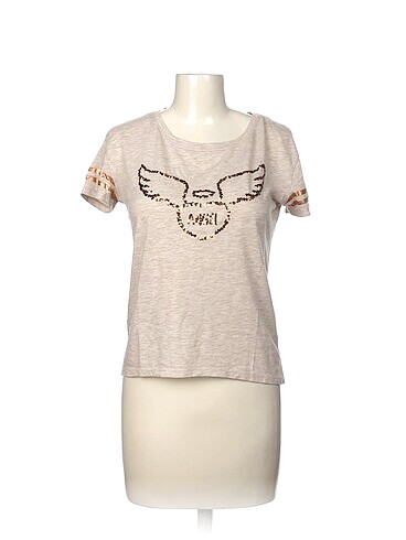 Colin's T-shirt %70 İndirimli.