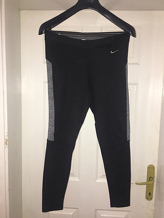 Nike spor taytı