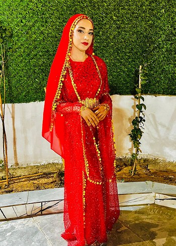 Kırmızi kaftan
