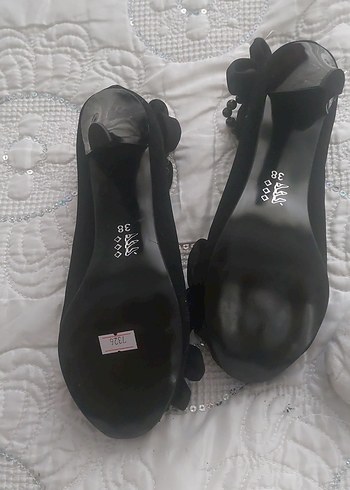 Çiçekli Tokalı Siyah Topuklu Abiye Ayakkabı sifir dir - Görsel 2