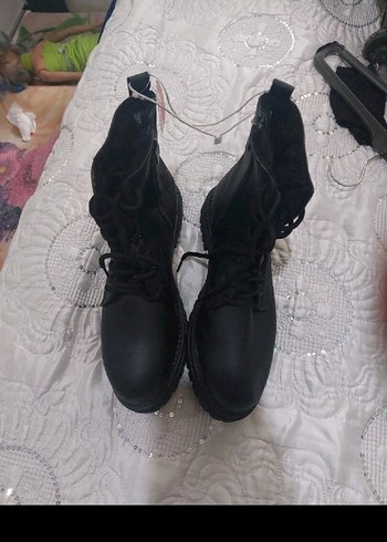 Siyah Leopar Desenli Kürklü Dolgu Topuk Bot - Görsel 5