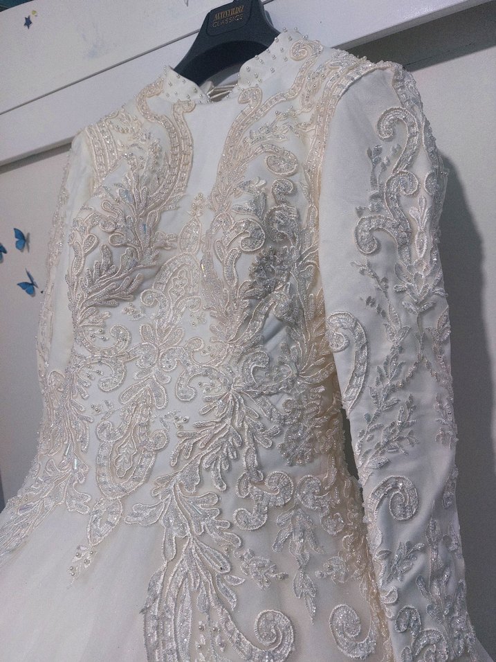 Uzun Kollu Straplez Prenses Gelinlik 38 beden - Görsel 4