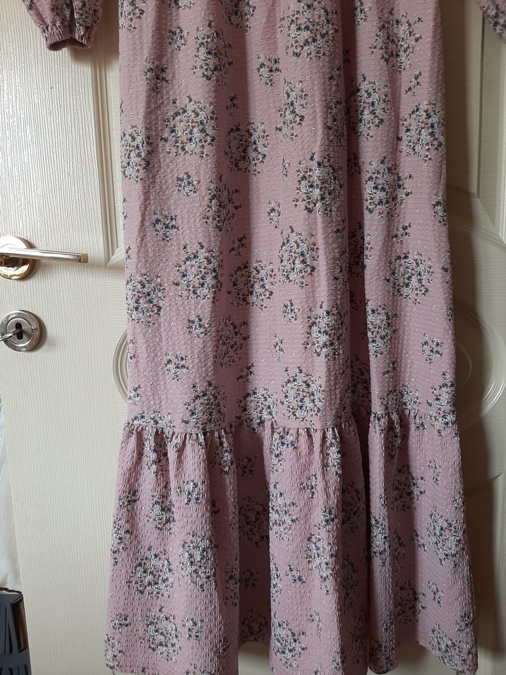 Pembe Çiçek Desenli Uzun Kollu Tesettür Elbise - Görsel 3