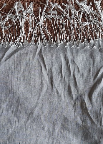 Gri Kadın İpek Görünümlü Şal - Görsel 3