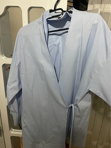 Mavi bağlamalı kimono