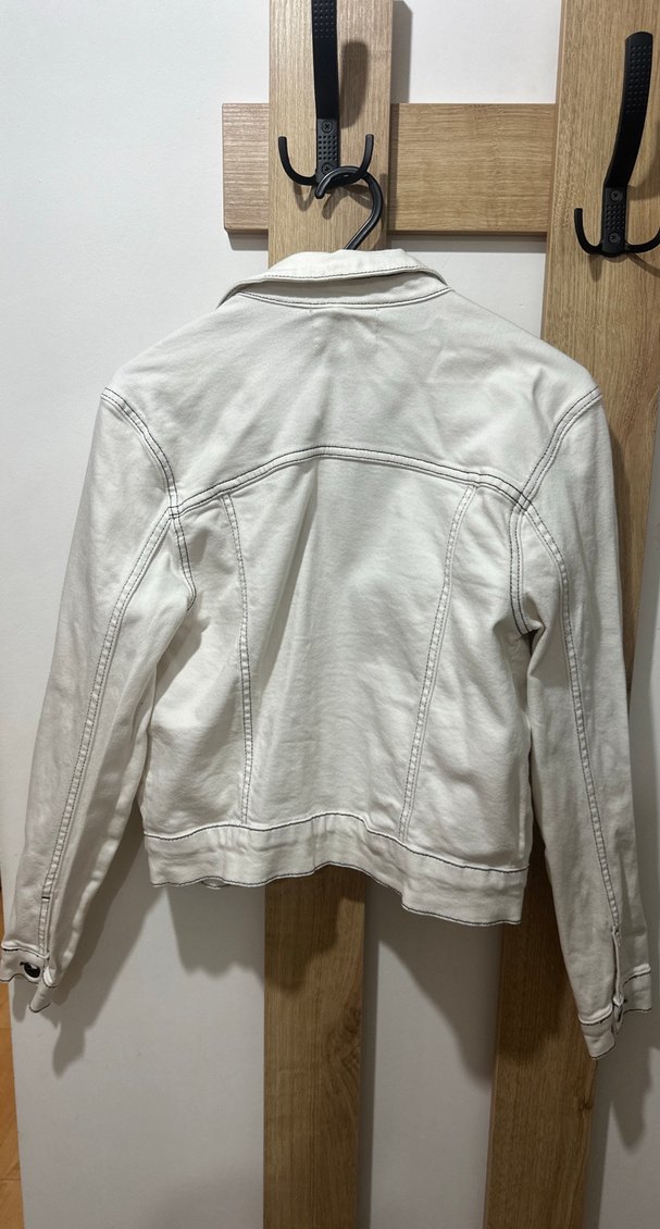 Beyaz Düğmeli Kadın Denim Ceket - Görsel 3