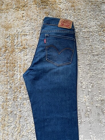 27 Beden mavi Renk Levis 710 super skinny jean