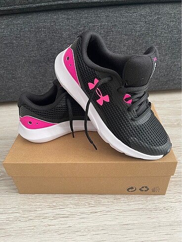 UNDER ARMOUR spor ayakkabı