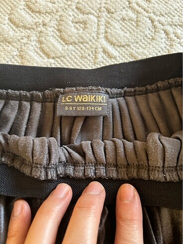 LC Waikiki kadife pileli etek