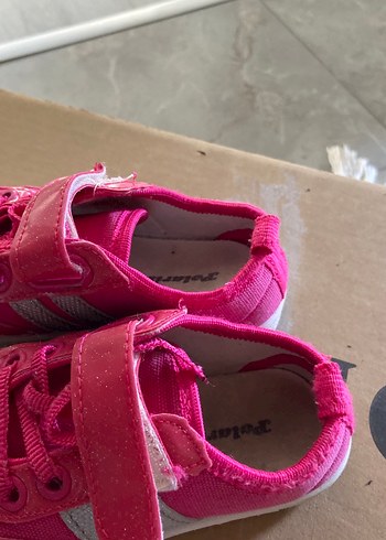 24 Beden Kız Çocuk Pembe Renkli Cırt Cırtlı Spor Ayakkabı