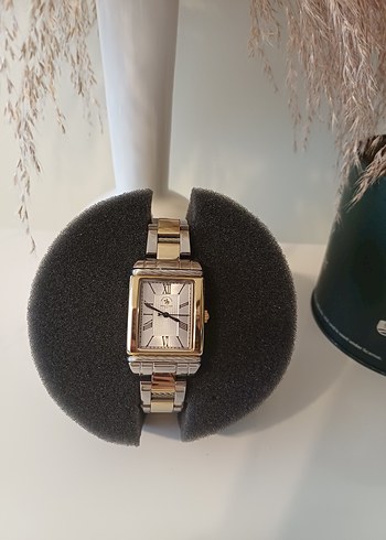 Parlak Altın Kemerli Kadın Saati - Görsel 3