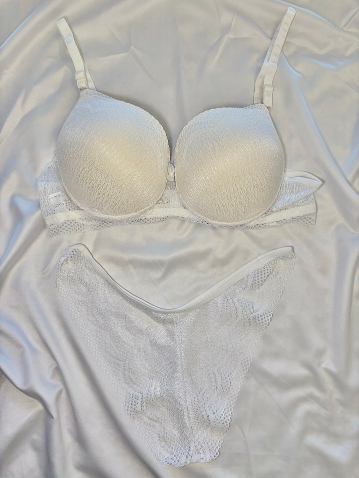 Beyaz dantelli destekli Sütyen külot takım - Görsel 2