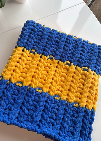 Puffy Taraftar Battaniye Örgü Battaniye - Görsel 2