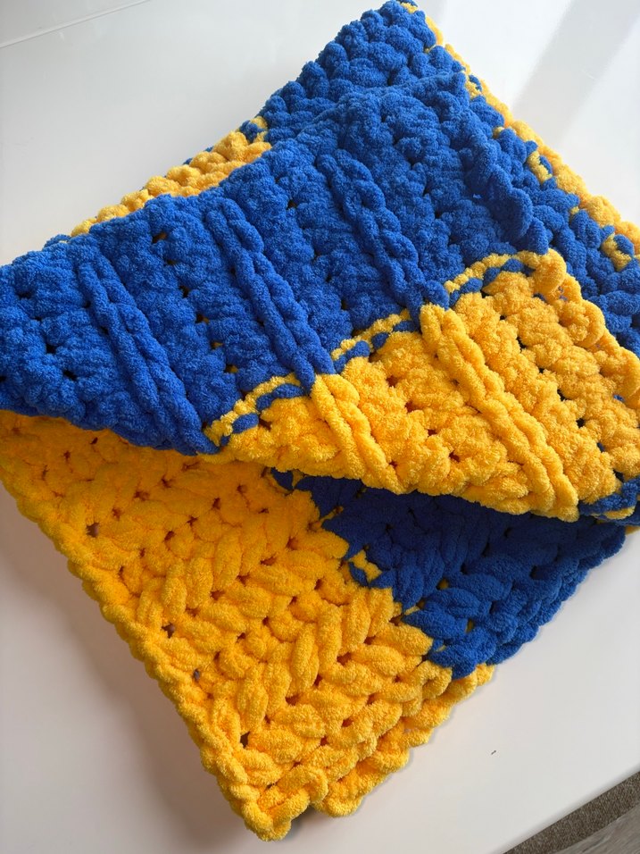 Puffy Taraftar Battaniye Örgü Battaniye - Görsel 5