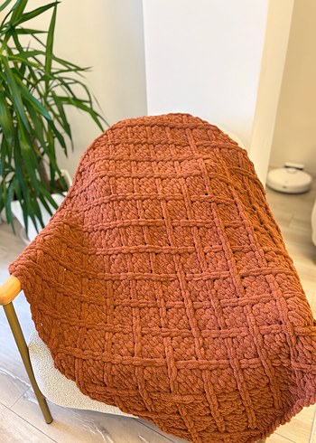 Kahverengi Örgü Çocuk Battaniyesi - Görsel 4