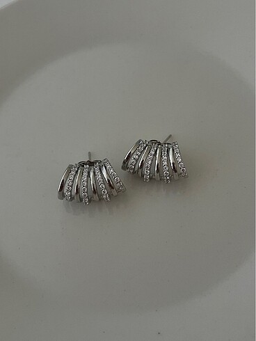 Zirkon taşlı çoklu silver küpe