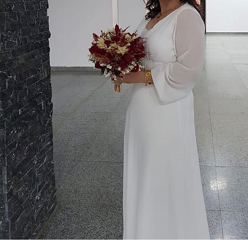 Beyaz nikah elbisesi