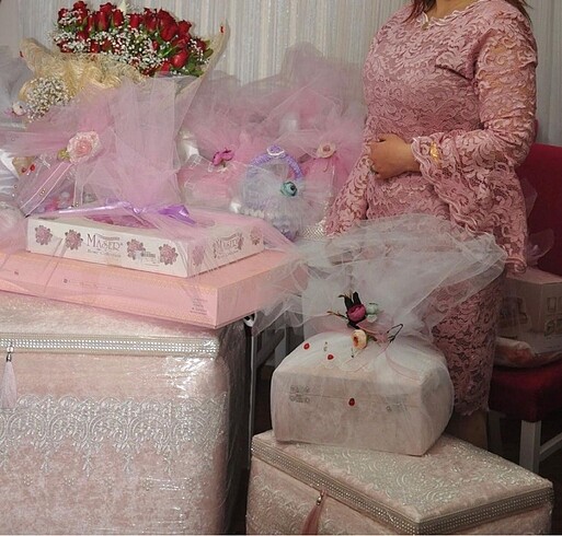 Nişan elbisesi