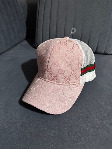 Gucci şapka