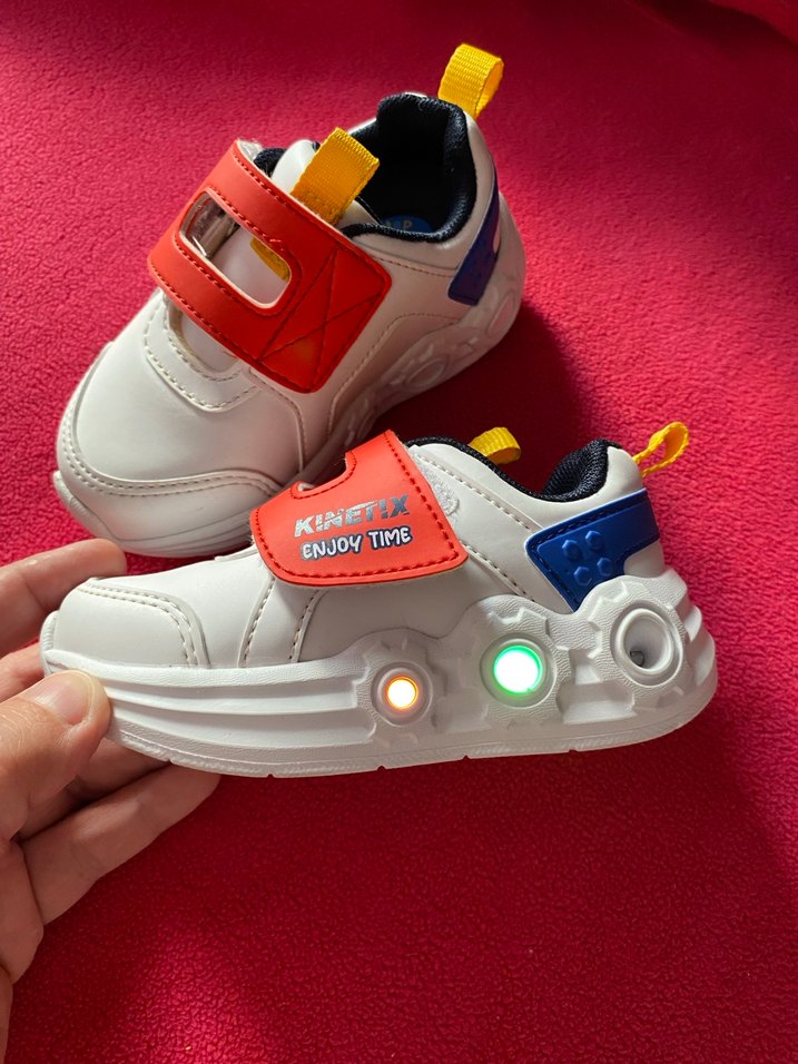 Renkli Erkek bebek Spor Ayakkabı Velcro kinetix - Görsel 3