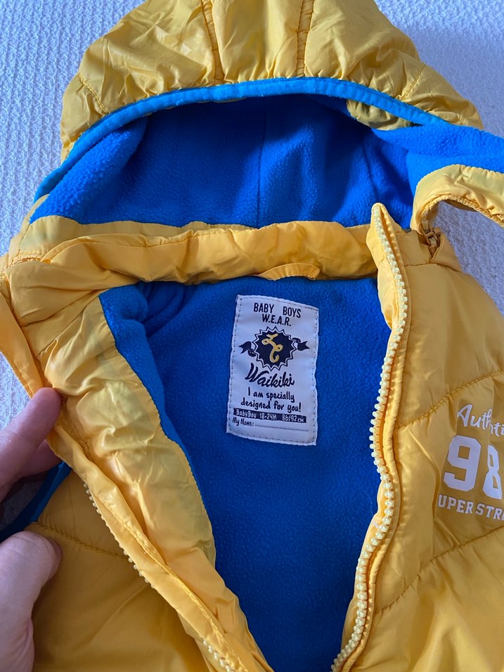 Sarı Kapüşonlu Erkek Çocuk Şişme Yelek - Görsel 4