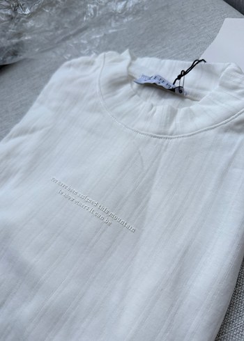 Kadın Beyaz Keten Kısa Kollu Bluz - Görsel 2