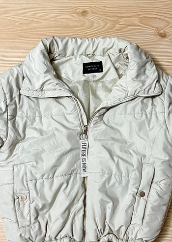 Düğmeli Kısa Bej Kadın Kış Ceketi - Görsel 4