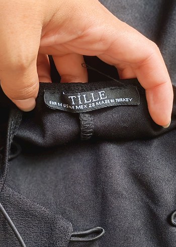 Siyah sırt dekolteli elbise - Görsel 6