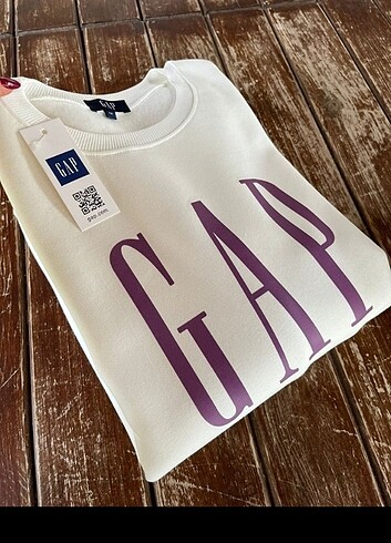 GAP SWEATSHİRT 