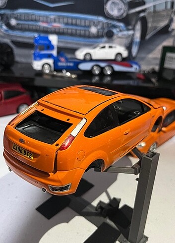 1/24 Ford Focus Mk2 St Toplamalık diecast