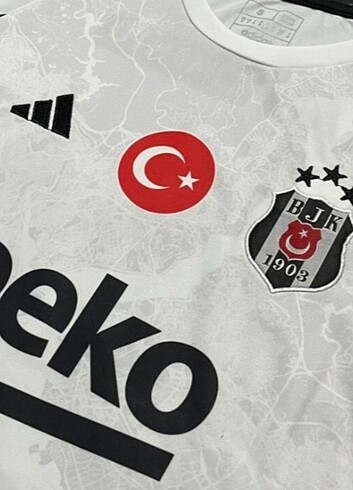 Beşiktaş yeni sezon forması