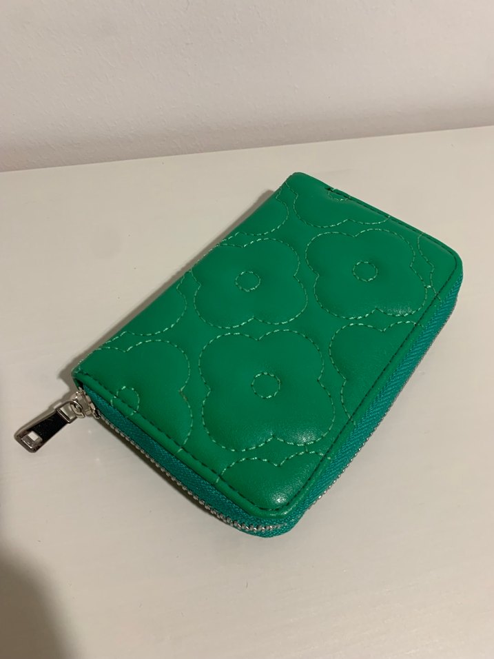 Çok Kaliteli Kapitone Yeşil Cüzdan - Görsel 2