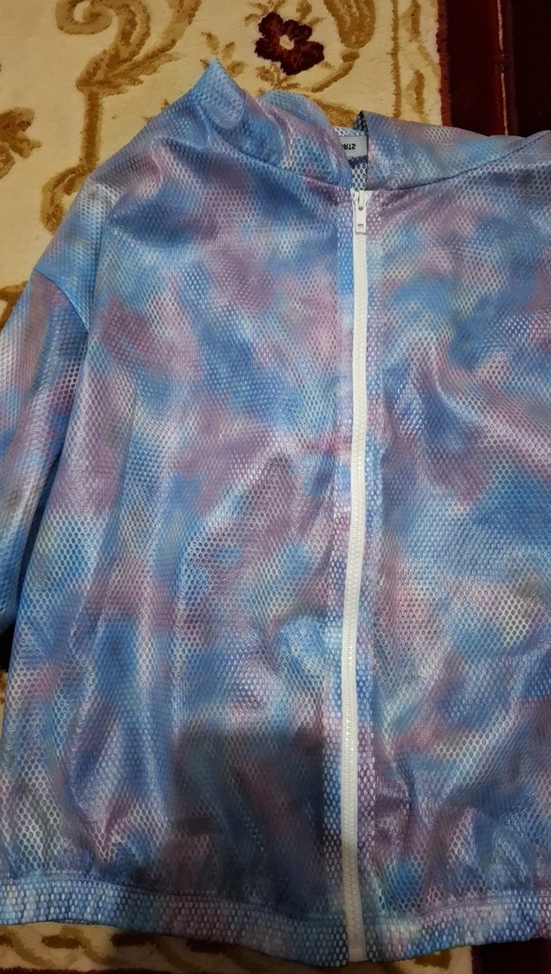 Kadın Mavi Uzay Kapüşonlu Batik Desen  Yağmurluk - Görsel 2