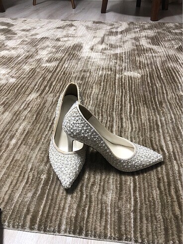 beyaz gümüş parıltılı stiletto