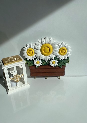 Diğer Papatya model duvar anahtarlığı