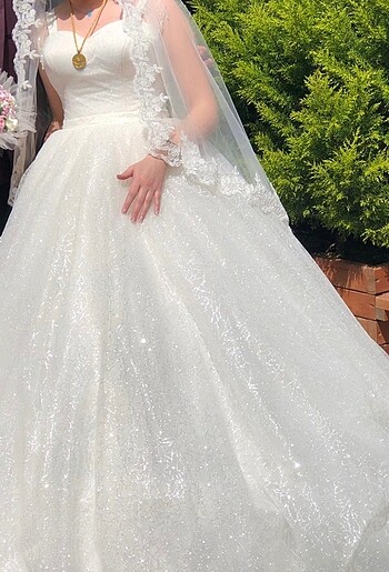 Diğer Meral moda evinden tasarım gelinlik
