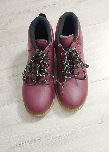 Kadın Bot - Görsel 3