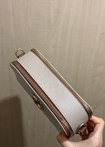 Kadın Beyaz Deri Çapraz Askılı Çanta - Görsel 2