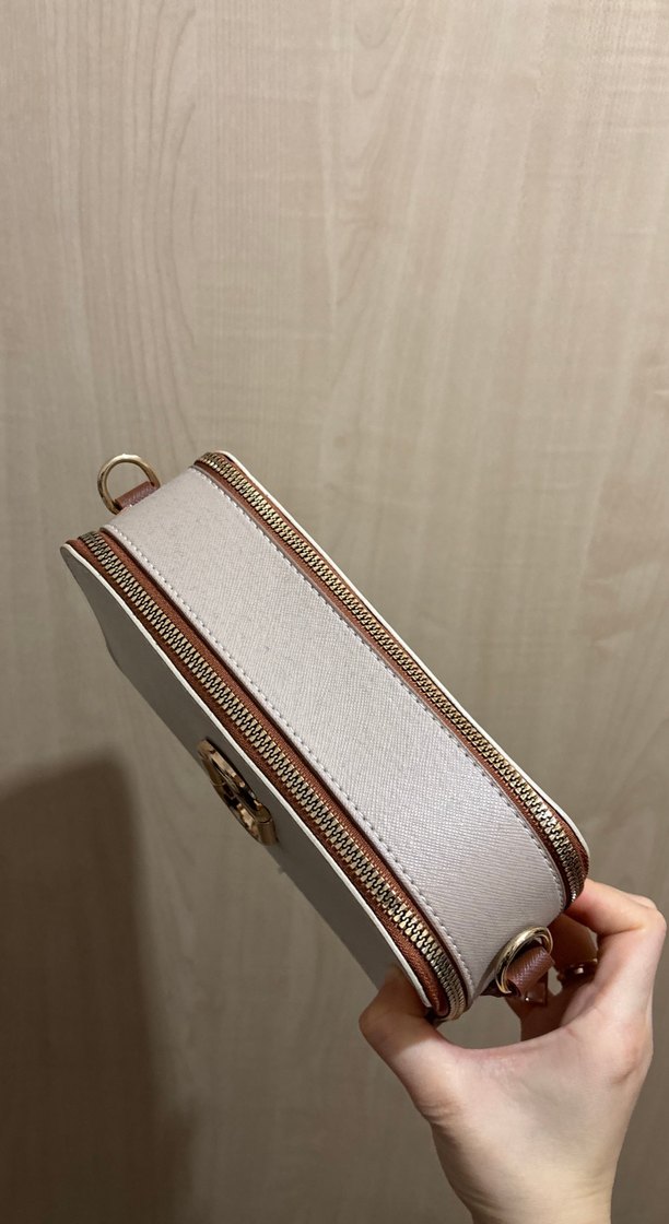 Kadın Beyaz Deri Çapraz Askılı Çanta - Görsel 2