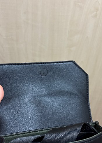 Zincir Detaylı Siyah Deri Kadın Çanta - Görsel 4