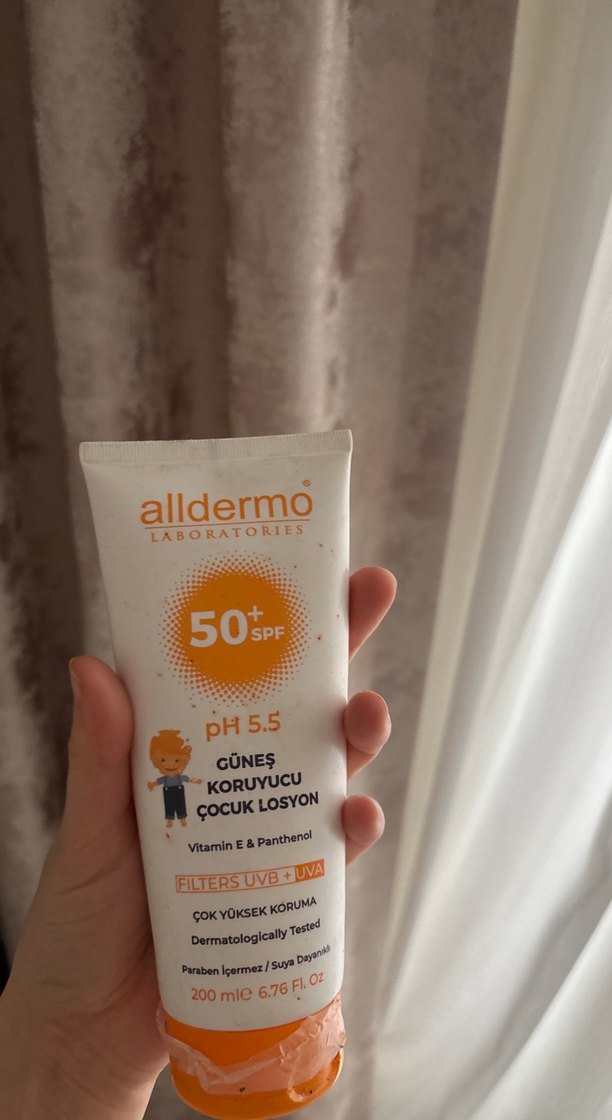 Alldermo SPF 50+ Çocuk Güneş Koruyucu Losyon 200 ml - Görsel 4