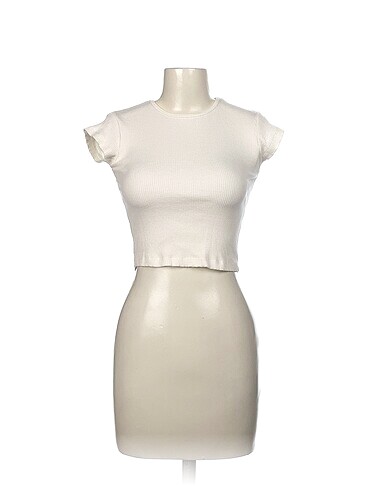 Diğer T-shirt %70 İndirimli.
